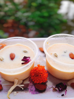 A picture of Mango Shrikhand.