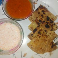 Aloo pyaz ka parataha A picture of Aloo pyaz ka parataha.