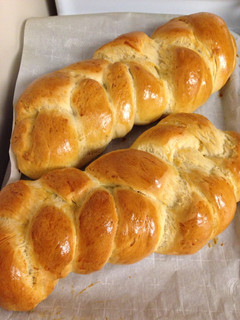 A picture of Bread Machine Chalah.