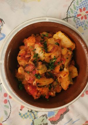 Una foto de Bacalao con garbanzos y papa