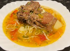 O poză a rețetei Ciorbă carne de porc afumat cu tăieței de casă și zeamă de varză😋👌.