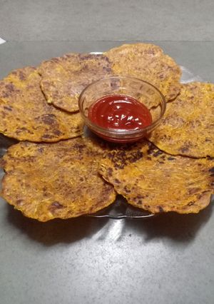 लौकी का पराठा (Lauki ka paratha recipe in hindi) रेसिपी मुख्य फोटो