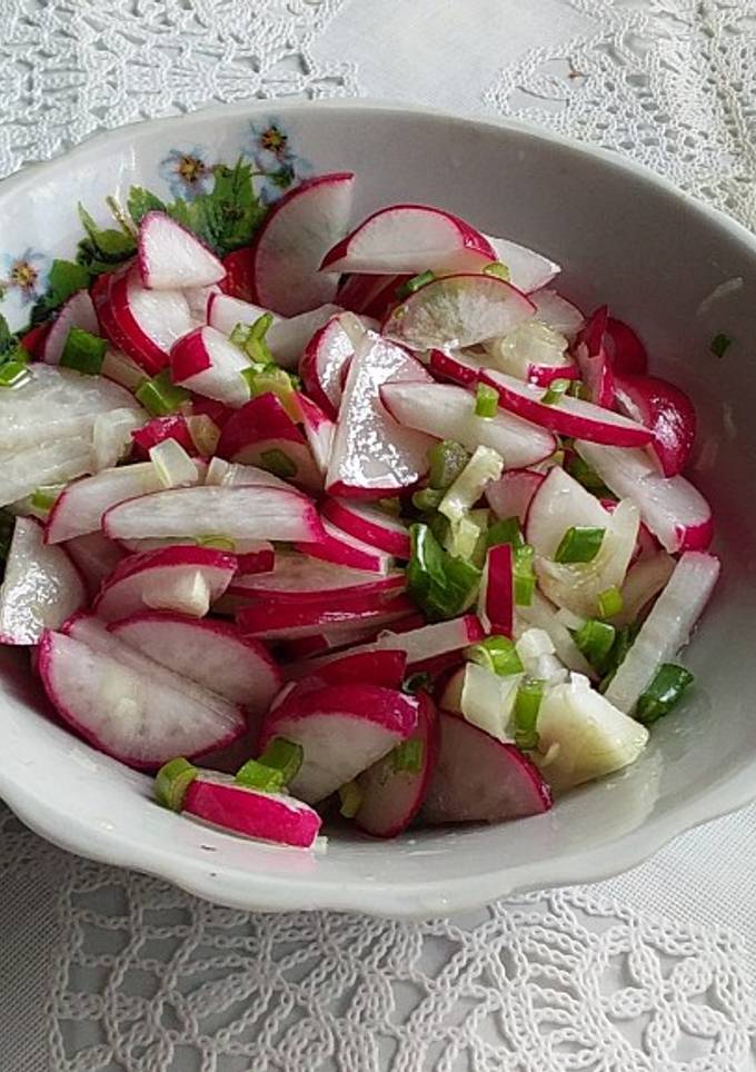 Салат з редискою