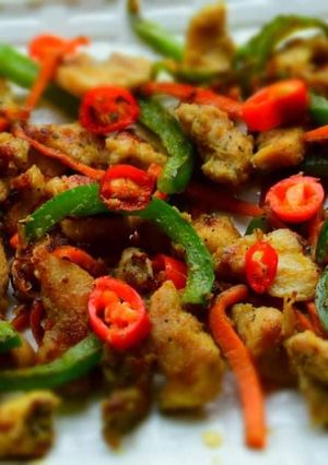 ট্রিম চিকেন স্টির ফ্রাই (trim chicken stir fry recipe in Bengali) রেসিপির প্রধান ছবি