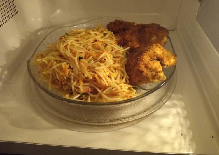 Step-by-Step Guide to Prepare Quick Fried spaghetti with coated chicken