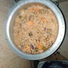 Beef pilau prepared using a gas cooker A picture of Beef pilau prepared using a gas cooker.