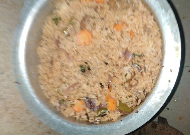 Simple Way to Prepare Any-night-of-the-week Beef pilau prepared using a gas cooker