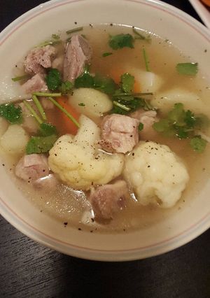 A picture of Vegetable Pork Spare Rib Soup (Canh Suong).