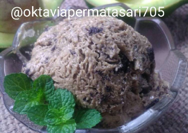 Langkah Mudah untuk Membuat Ice cream alpukat susu coklat *1 Anti Gagal
