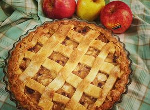 Foto di Crostata di farro alle mele e crema di limone senza uova