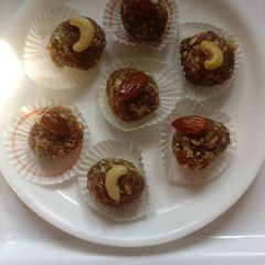 A picture of Ladoos.