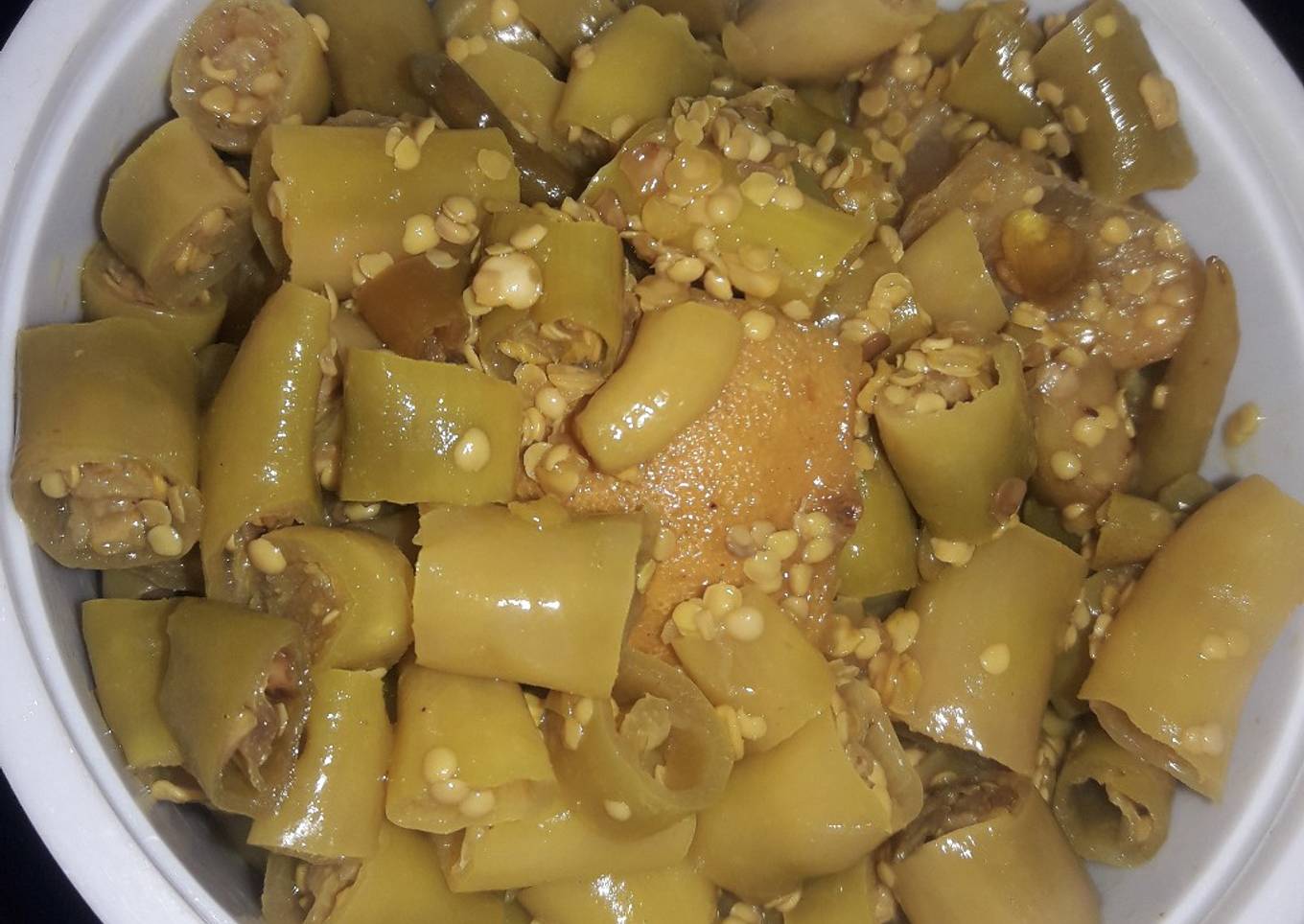 Tikkha and khatta chilli pickle