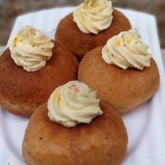 A picture of Coated filled doughnuts.