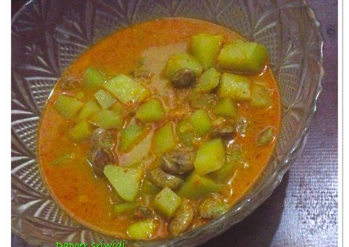 Langkah Mudah untuk Membuat Kuah labu dan koro base genep yang Lezat Sekali