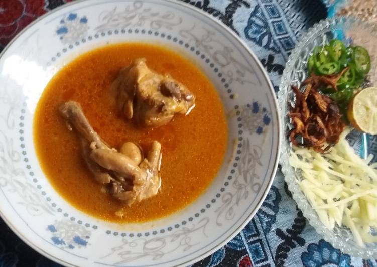 The Simple and Healthy Plain chicken curry