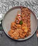 Nasi goreng beras merah, sambal matah, & telur dadar krispi