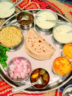 शाही लौकी गट्टा (Shahi Lauki Gatta recipe in hindi) रेसिपी मुख्य फोटो