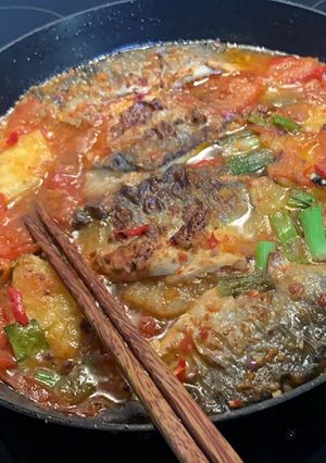 Hình của món Cá sốt thơm cà.