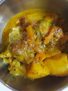 ঝিঙে আলুর তরকারি (jhinge aloor tarkari recipe in Bengali) রেসিপির প্রধান ছবি