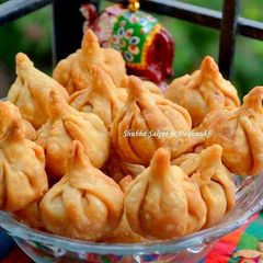 A picture of Modak.
