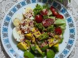 Salad Telur Rebus & Avocado