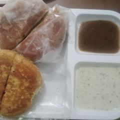 A picture of Thailey wala Burger Bun. 🍔.