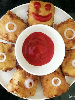 आलू ब्रेड पकोड़ा रेसिपी मुख्य फोटो