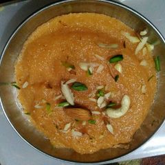 A picture of Suji ka halwa.