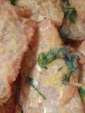 Tempe tepung instan (campuran terigu tapioka) daun bawang daun jeruk