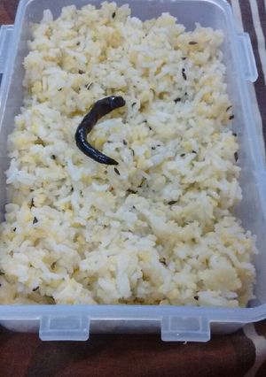 A picture of Khichdi in 10 mins!.