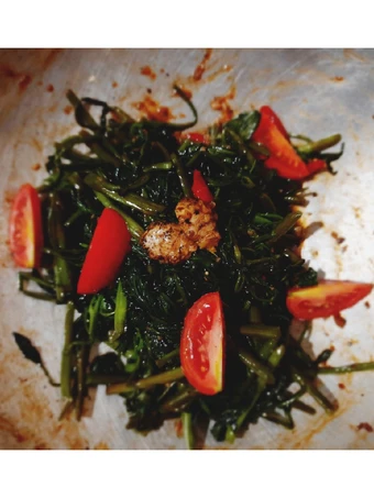 Langkah Mudah untuk Membuat Resep Tumis Kangkung Saus Tiram yang Menggugah Selera Anti Ribet, Uenak Banget