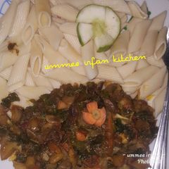 Macaroni wif veggies n potato soup A picture of Macaroni wif veggies n potato soup.