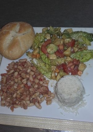 Una foto de Y el arroz con habichuelas 🎶🎶🎶