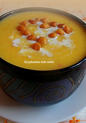 Sütőtök krémleves recept fotója