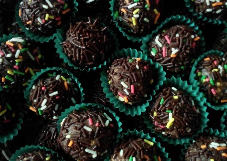 Bola bola susu cokelat