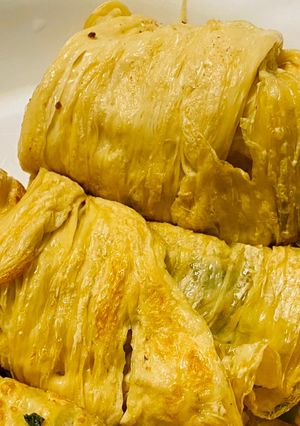 A picture of R2 Diet Tofu Skin Rolls.
