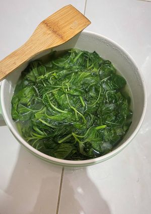 Foto resep 🌿 Sayur Bayam Bening Ala Anak Kos