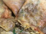 Martabak telor isi daging kari