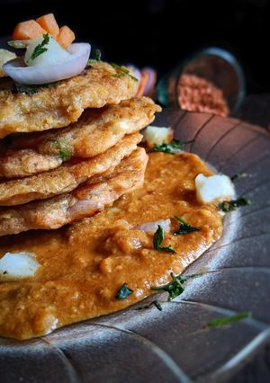 A picture of Red lentil fritters curry (masoor dal bade ki sabzi).