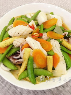 甜豆炒花枝 的食譜成品照片
