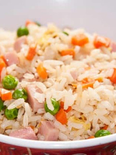Una foto de Arroz tres delicias