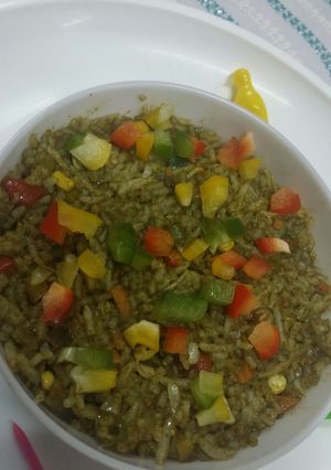 A picture of Spinach fried rice.