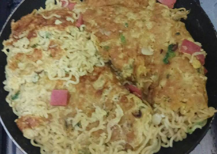 Martabak Mie Daging Asap