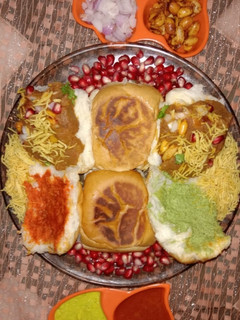 દાબેલી (Dabeli recipe in gujarati) રેસીપી મુખ્ય ફોટો