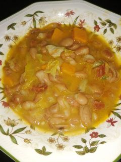 Una foto de Alubias pintas, plato completísimo