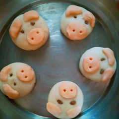 A picture of Piggy cookies.