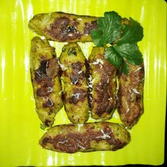 A picture of Chicken Cheezy sticks.