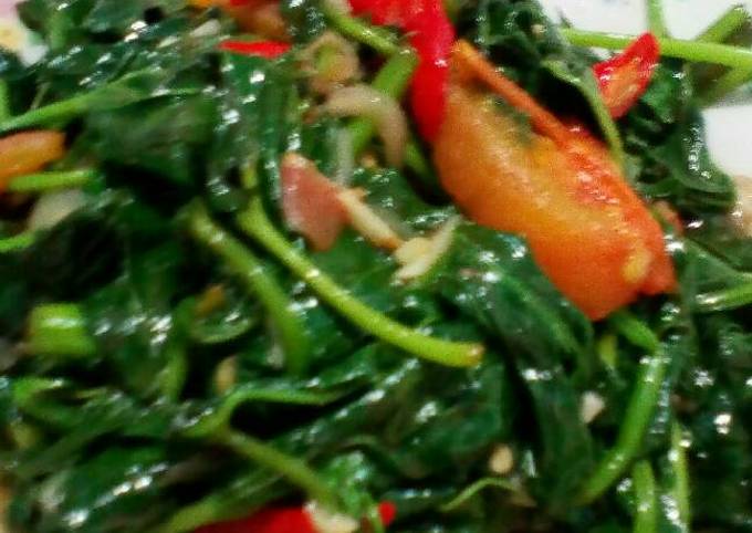 Ternyata begini lho! Resep memasak Cah daun ubi terasi  gurih