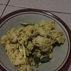 A picture of Oseng telur ikan mas.
