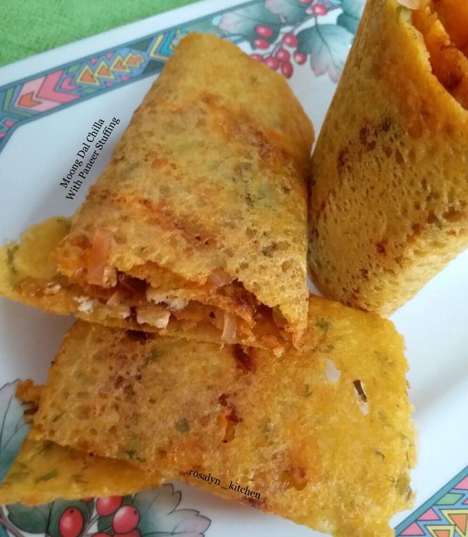 https://img-global.cpcdn.com/recipes/a81975be4b56a654/680x781cq80/moong-dal-chilla-with-paneer-stuffing-recipe-main-photo.jpg